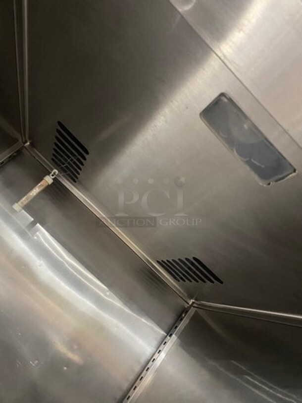 Victory Commercial Single Door Reach In Freezer! All Stainless Steel! On Legs! - Image 6 of 8