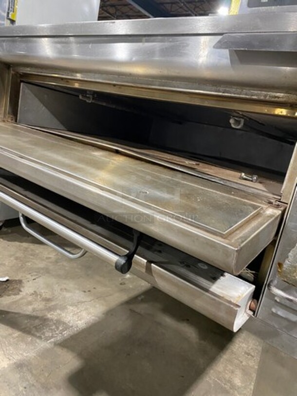 WOW! Blodgett Electric Powered Single Deck Pizza/Baking Oven! All Stainless Steel! On Legs! Model: 1048DD/AA-S SN: 112296QC092A 120V 60HZ 1 Phase - Image 5 of 10