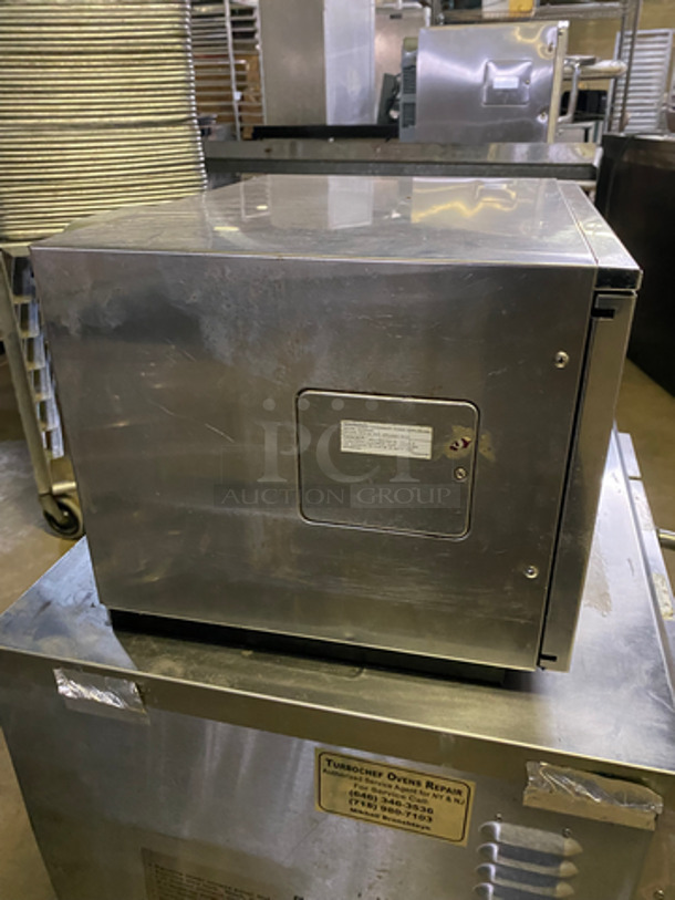 Sharp Commercial Countertop Microwave Oven! All Stainless Steel! Model: R23GT SN:02832 208/230V 60HZ 1 Phase - Image 3 of 8