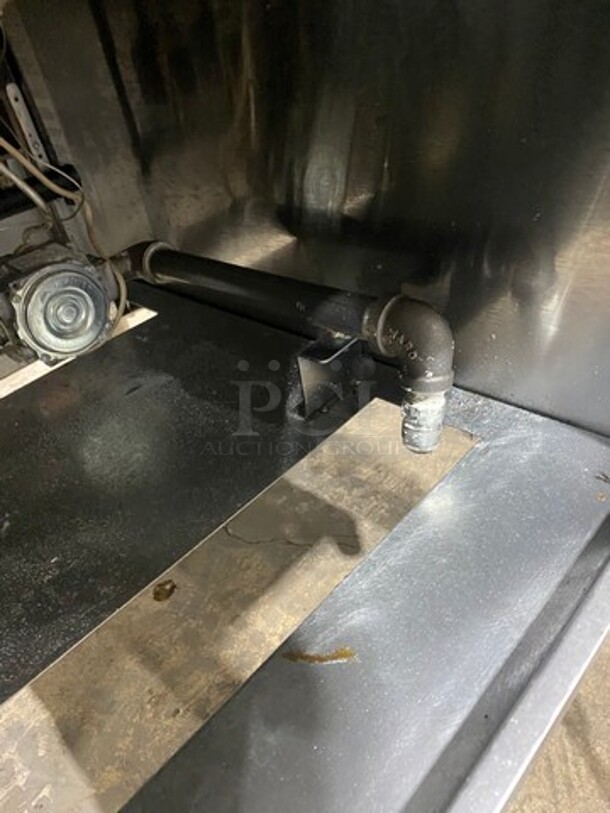 American Range Commercial Natural Gas Powered Deep Fat Fryer! With 2 Metal Frying Baskets! With Backsplash! All Stainless Steel! On Legs! Model: AF50HE SN: 211020FO351 - Image 8 of 8