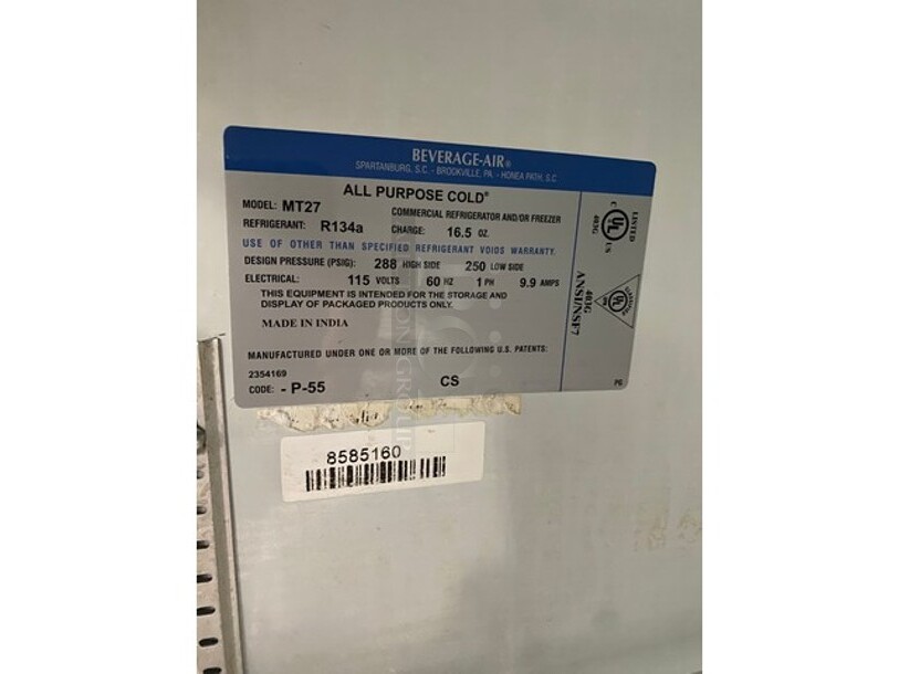 Beverage Air Commercial Single Door Reach In Cooler Merchandiser! With Poly Coated Racks! Model MT27 Serial 8585160! 115V 1Phase! - Image 6 of 7