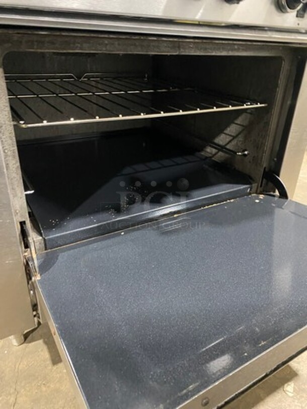 Southbend Commercial Natural Gas Powered 6 Burner Stove! With Raised Back Splash And Salamander Shelf! With Oven Underneath! All Stainless Steel! On Legs! - Image 7 of 9