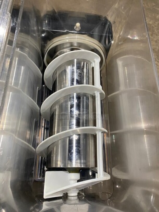 Bunn Commercial Countertop 2 Flavor Slushie/ Frozen Beverage Dispenser! Model: ULTRA2 SN: ULTR244197 120V 60HZ 1 Phase - Image 5 of 9