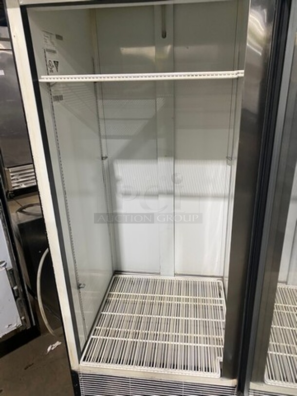Fogel Commercial Single Door Reach In Cooler Merchandiser! With View Through Door! With Poly Coated Racks! Model: VR26BEVTROPRH SN: 060710032 115V 60HZ 1 Phase - Image 5 of 8