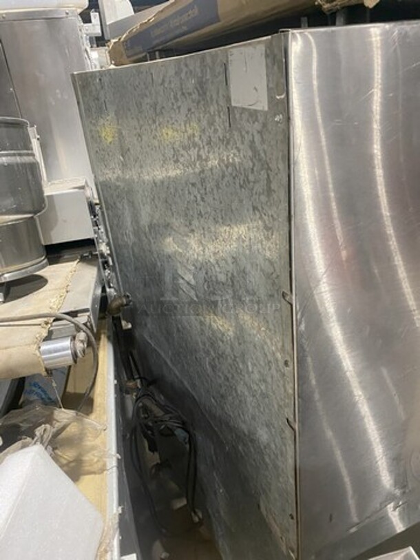 Nice! Dynamic Cooking Systems Natural Gas Powered Heavy Duty Convection Oven! Professional Series! With Metal Racks! 2 X Your Bid! Working When Removed!  - Image 6 of 10