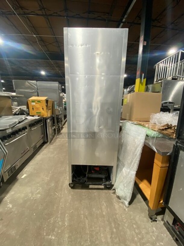 True Commercial Single Door Reach In Refrigerator! Solid Stainless Steel! On Casters! Model: T23 SN: 13232381 115V 60HZ 1 Phase - Image 3 of 9