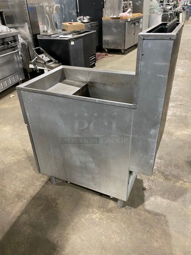 Pitco Commercial Natural Gas Powered 5 Burner Deep Fat Fryer! With Back Splashes!  All Stainless Steel! On Legs! - Image 4 of 7