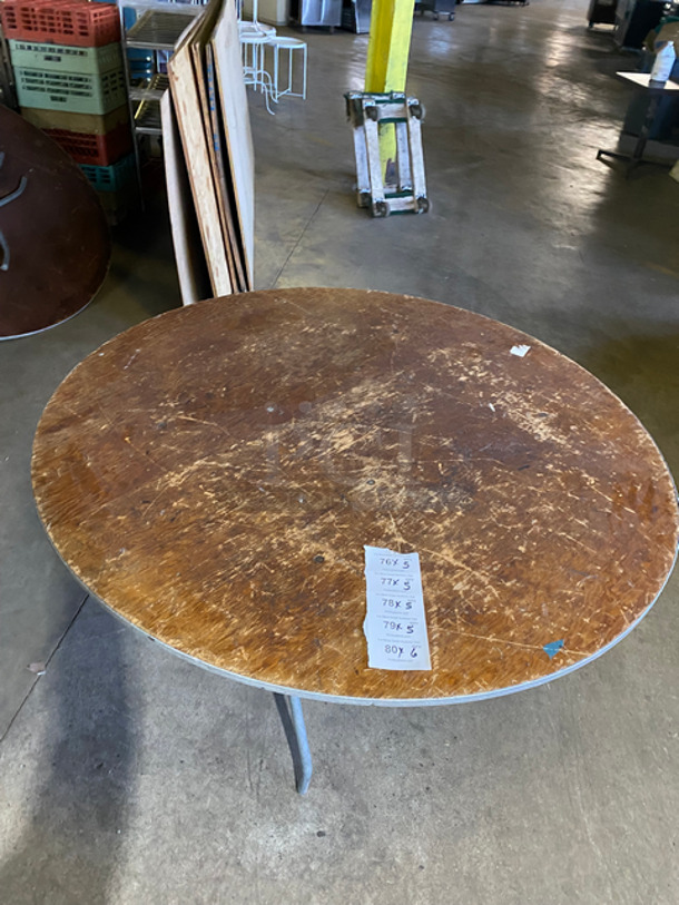 Round Wooden Pattern Table! With Foldable Metal Legs! 6x Your Bid!