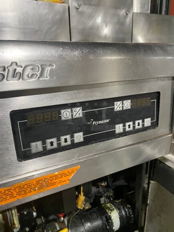Frymaster Commercial Natural Gas Powered 4 Bay Deep Fat Fryer! With Middle Fryer Basket Rack! With Oil Filter System! All Stainless Steel! On Casters! Model: FMPH455SC SN: 0904IK0007 - Image 9 of 12