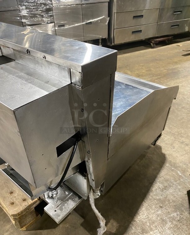 Lang Commercial Countertop Natural Gas Powered Mirror Shine Flat Top Griddle! With Thermostatic Controls! Built In Hood! With Back And Side Splashes! All Stainless Steel! On Legs! MODEL 248SCHENSH SN:GT2480218A2013 - Image 4 of 8