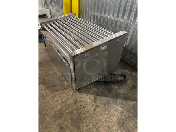 APW Wyott Commercial Countertop Hot Dog Roller Grill! All Stainless Steel! Model HR50SBW Serial 8205917080002! 120V 1Phase! - Image 2 of 8