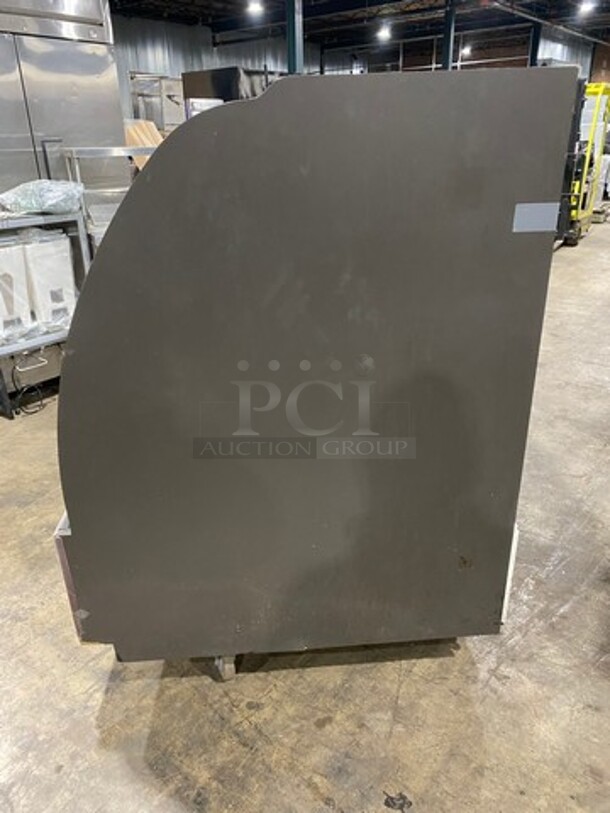 Structural Concepts Commercial Refrigerated Display Case Merchandiser! With Curved Front Glass! With Rear Access Doors! Model: HV74R SN: 258092IM212285 115/230V 60HZ 1 Phase - Image 2 of 9