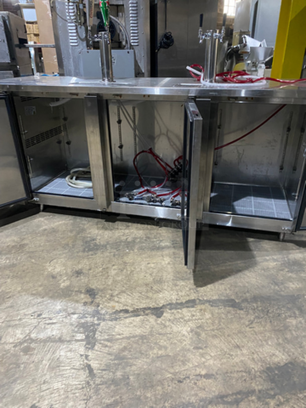 SWEET! Avantco Commercial Refrigerated 4 Tap Kegerator! With 2 Beer Towers! With 3 Door Storage Space Underneath! All Stainless Steel! On Legs! Model: 178UDD4HCS SN: 6213333519065710 115V 60HZ - Image 5 of 11