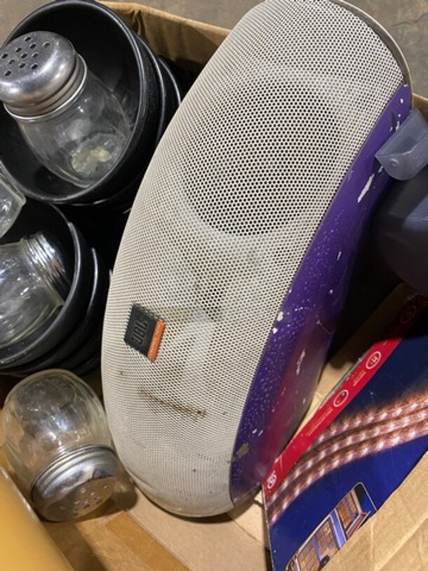 ALL ONE MONEY! MISCELLANEOUS! Includes Salsa Bowls, Seasoning Shakers And More! - Image 7 of 8