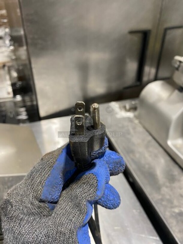 Estella Commercial Countertop Dough Sheeter! Model: EDS18S SN: 9002504 120V! Does Not Power On!  - Image 7 of 8