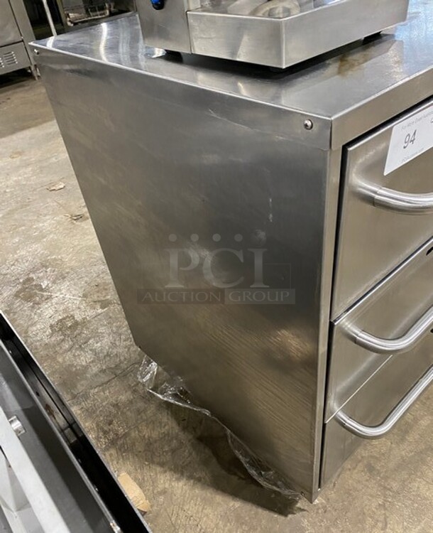 Vulcan Stainless Steel 3 Drawer Warmer! MODEL VW3S SN: 481953436 120V 1PH - Image 2 of 9