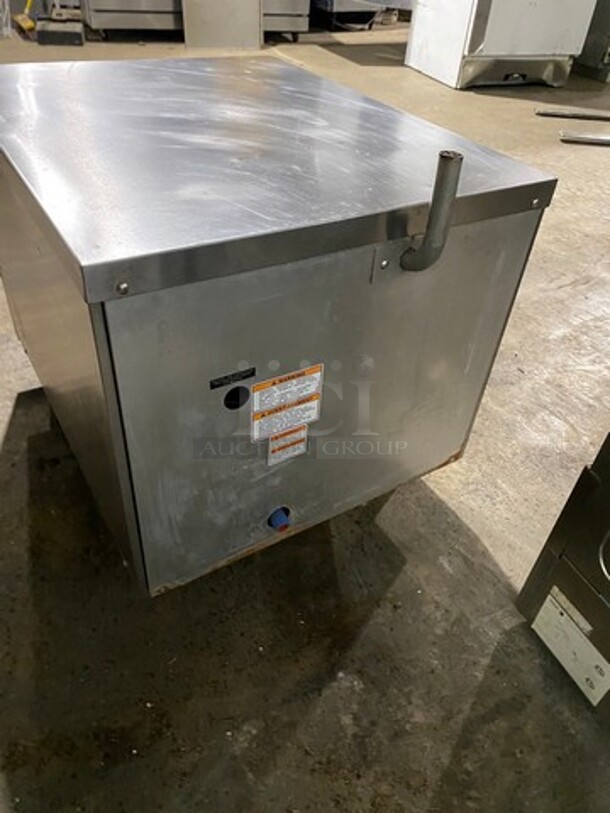Hobart Commercial Electric Powered Countertop Convection Steamer! All Stainless Steel! On Small Legs! Model: HC24E03 SN: 463017129 208/240V 60HZ 1/3 Phase - Image 3 of 9