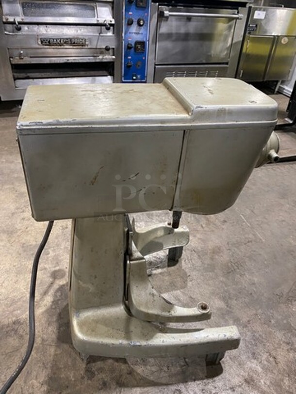 Blakeslee Commercial 12QT Planetary Mixer! Model: B12 SN: A9019296 115V 60HZ 1 Phase - Image 4 of 8