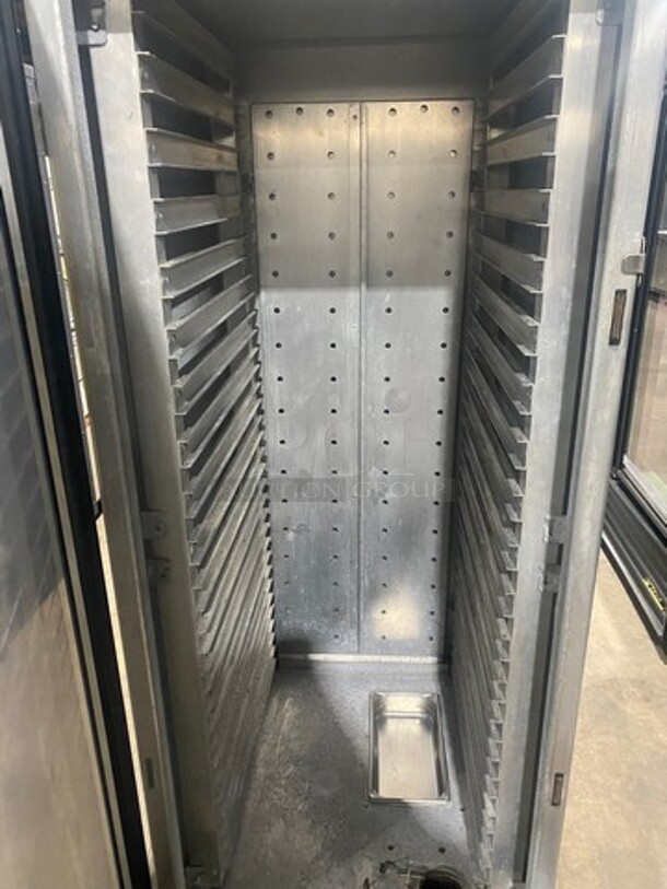 Metro Commercial Heated Holding Cabinet/ Food Warmer! All Stainless Steel! On Casters! Model: C175HM2000 120V - Image 5 of 9