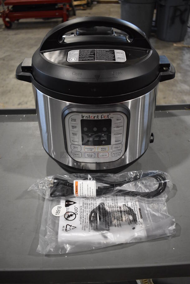 BRAND NEW IN BOX! Instant Pot Duo 60 v4 Metal Countertop Electric Pressure Cooker. 120 Volts, 1 Phase. 13x12x12