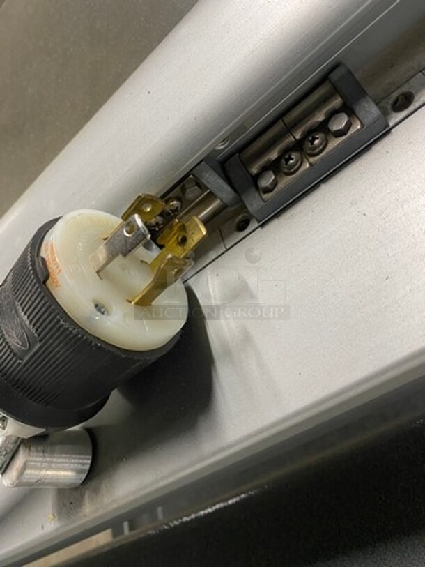 Amtekco Commercial Marble Top Heated Pizza Display Case! With Sneeze Guard! 120/208V 1 Phase - Image 10 of 10