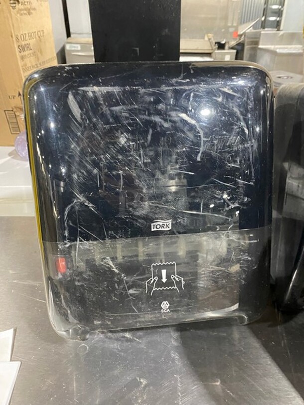 Tork Touchless Paper Towel Dispenser! Model INTUITION - Image 3 of 5