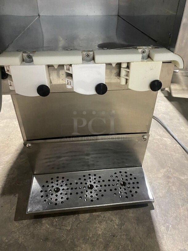 SureShot Stainless Steel Commercial Countertop Dairy Dispenser! MODEL AC20 120V 1PH - Image 6 of 10