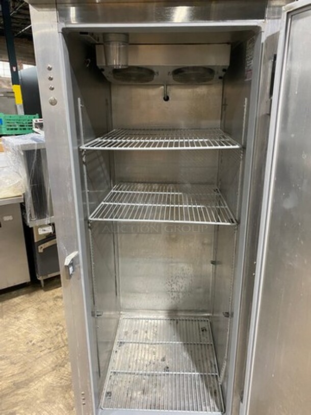 Continental Commercial Single Door Reach In Freezer! All Stainless Steel! On Casters! Model: 1FE SN: 14878381 115V 60HZ 1 Phase - Image 5 of 9
