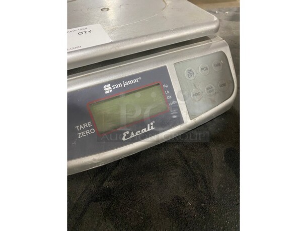 San Jamar Escali SCDGM66 Metal Countertop 66 Pound Capacity Scale! - Image 5 of 6
