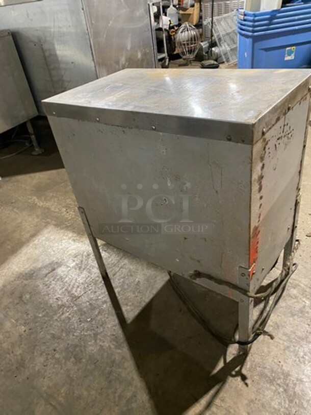 Commercial Electric Powered 2 Drawer Warmer! All Stainless Steel! On Legs! - Image 4 of 8