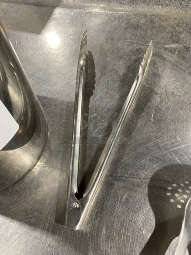 ALL ONE MONEY! MISCELLANEOUS! Includes Assorted Ladle, Tongs, Serving Spoon, And More! - Image 3 of 4