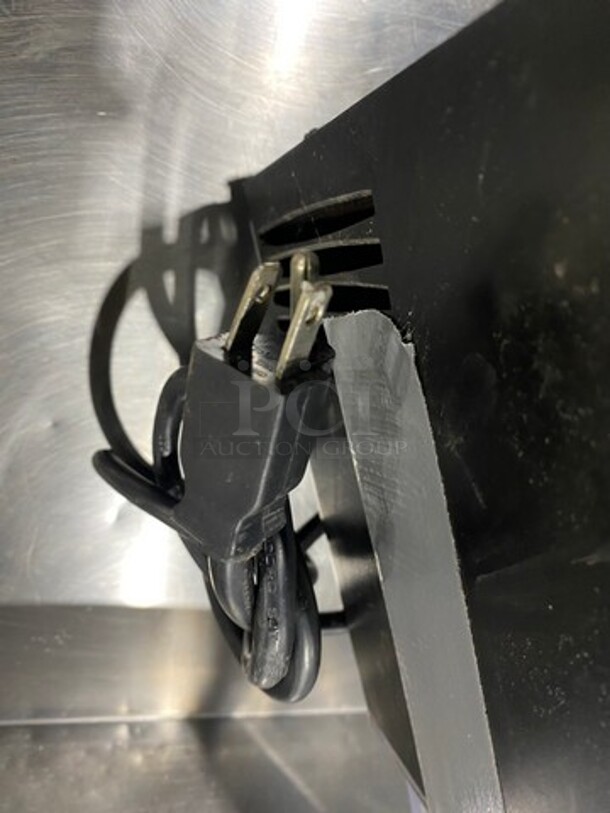 Blendtec Commercial Countertop Blender! BASE ONLY! Model: ICB5 100/120V - Image 6 of 6