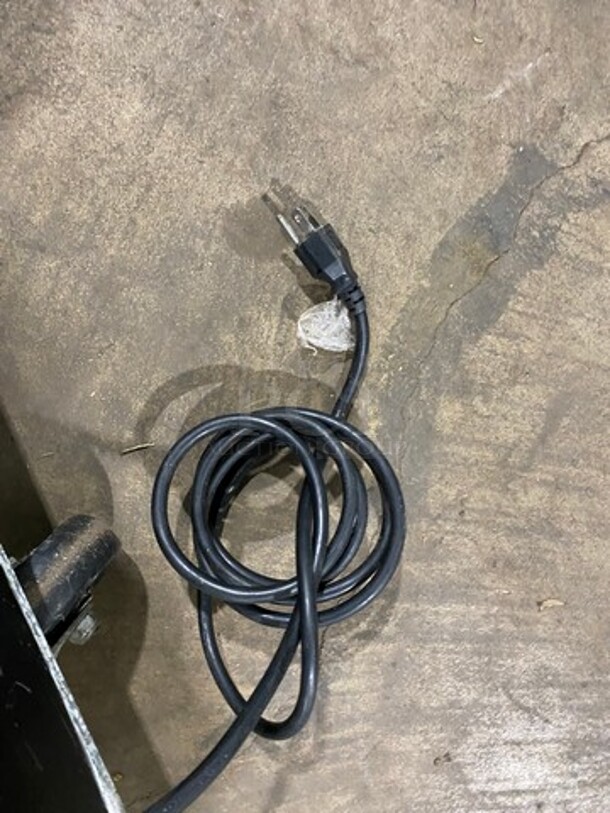 Universal Coolers Commercial Refrigerated Sandwich Prep Table! With 2 Door Storage Space Underneath! With Poly Coated Rack! All Stainless Steel! On Casters! Model: SC36BMI SN: 6733424419111105 115V - Image 10 of 10