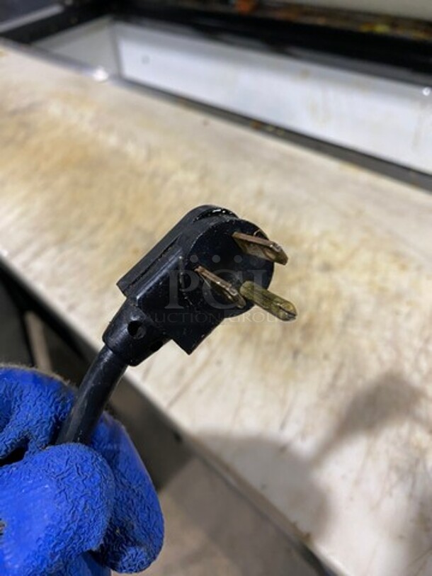 True Commercial Refrigerated Sandwich Prep Table! With Commercial Cutting Board! With 2 Door Underneath Storage Space! All Stainless Steel! On Casters! Model: TSSU6016 SN: 13826602 115V 60HZ 1 Phase - Image 9 of 9