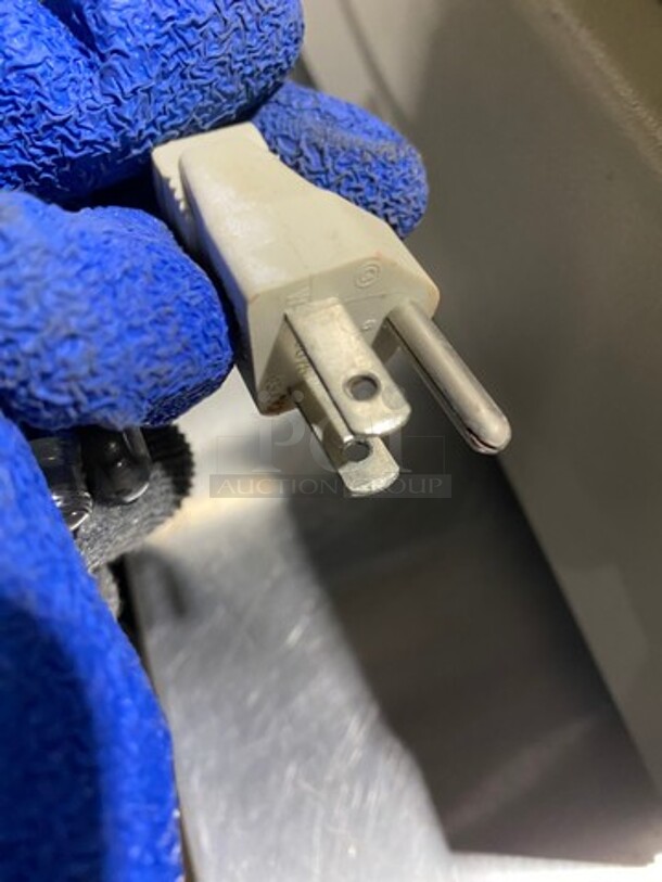 Sam4s Commercial Countertop Electronic Cash Register! Model: SER7000 120V - Image 9 of 9