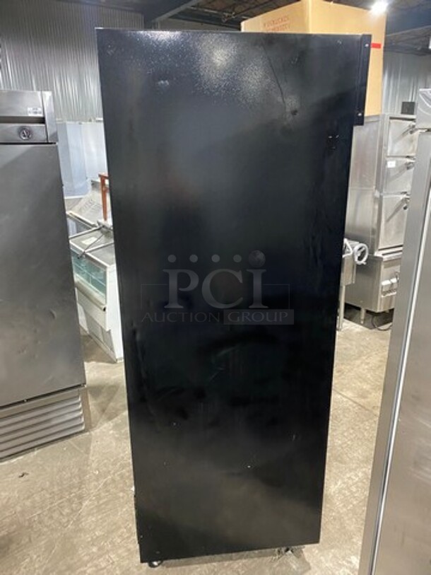 L & J Commercial 2 Door Reach In Cooler Merchandiser! With View Through Doors! Poly Coated Racks! Model: JDM40SD 115V 60HZ 1 Phase - Image 3 of 9