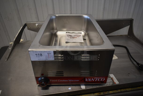 BRAND NEW SCRATCH AND DENT! Avantco 177W50CKR Stainless Steel Commercial Countertop Food Warmer. 120 Volts, 1 Phase. Tested and Working!