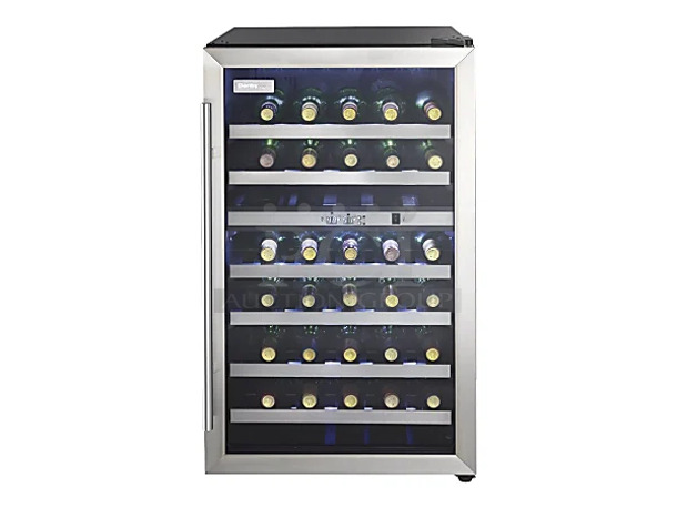 BRAND NEW SCRATCH AND DENT! Danby DWC114BLSDD 38 Bottle Dual Zone Freestanding Wine Cooler Merchandiser. 115 Volts, 1 Phase. Tested and Working!