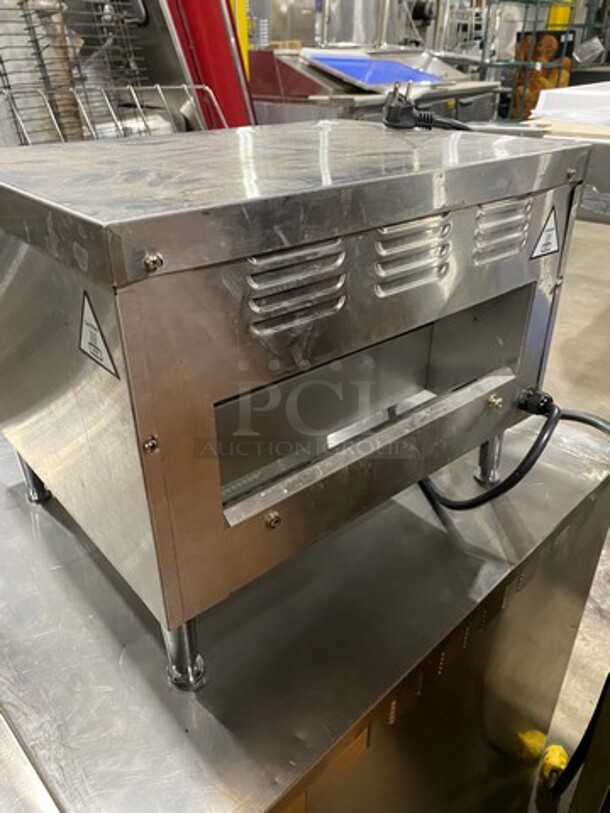 Ava Toast Commercial Countertop Conveyor Toaster! All Stainless Steel! On Legs! Model: TT450240 SN: 3305821184T3600D 240V - Image 4 of 8
