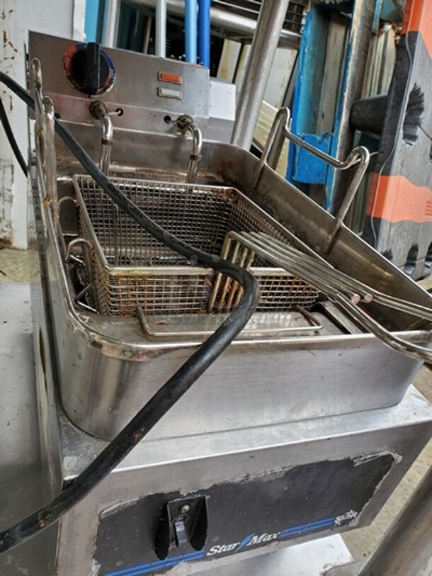 STAR MAX Electric Countertop Fryer.   - Image 2 of 6