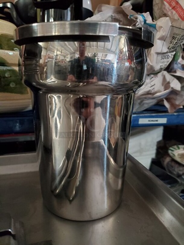 Round Stainless Steel Container 