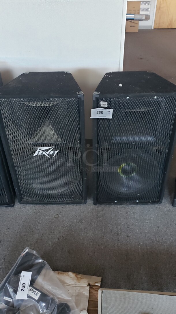 Lot of 2 Speakers Not tested (Location 2) - Image 1 of 1