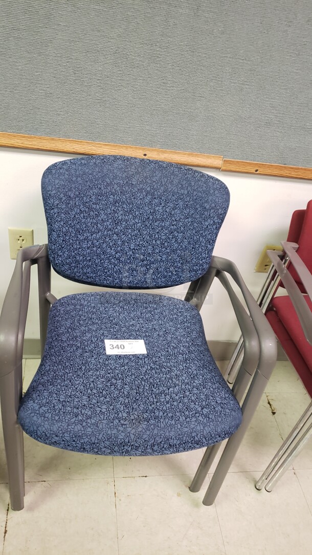 Lot of 2 Chairs

(Location 2) - Image 1 of 1
