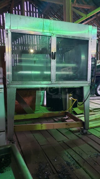 Inferno Hardt Natural Gas Rotisserie Oven. Two of the casters are broken.

Not tested

(Location 3)