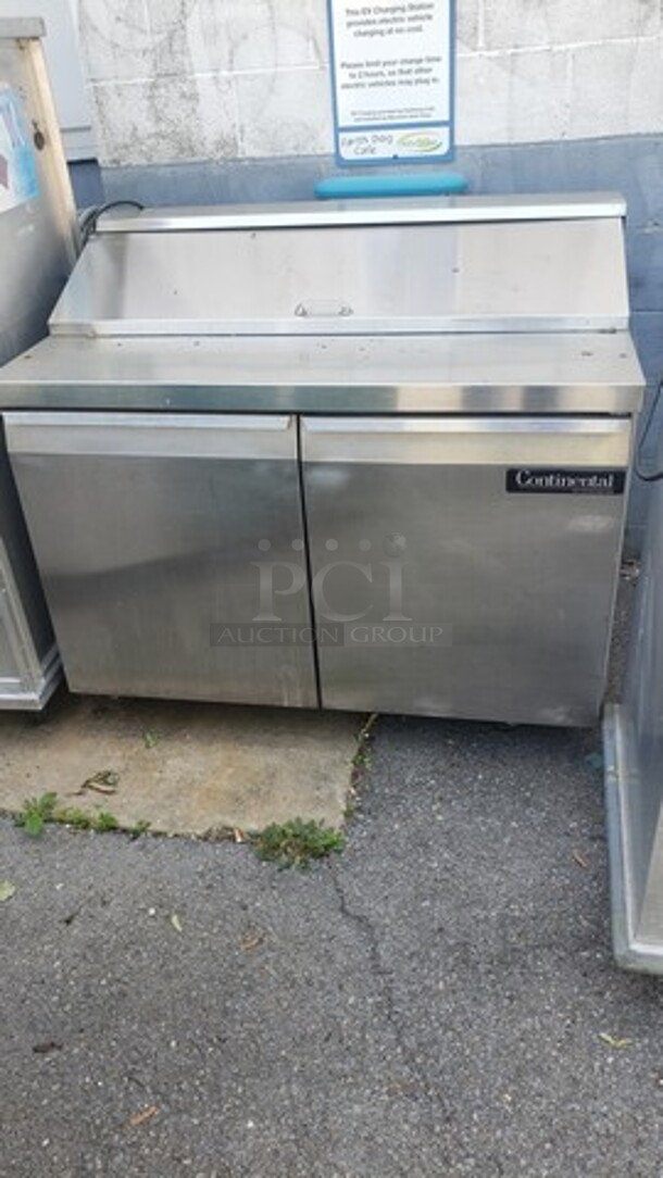 Continental SW48-12 48" Sandwich/Salad Prep Table w/ Refrigerated Base! - Image 1 of 8