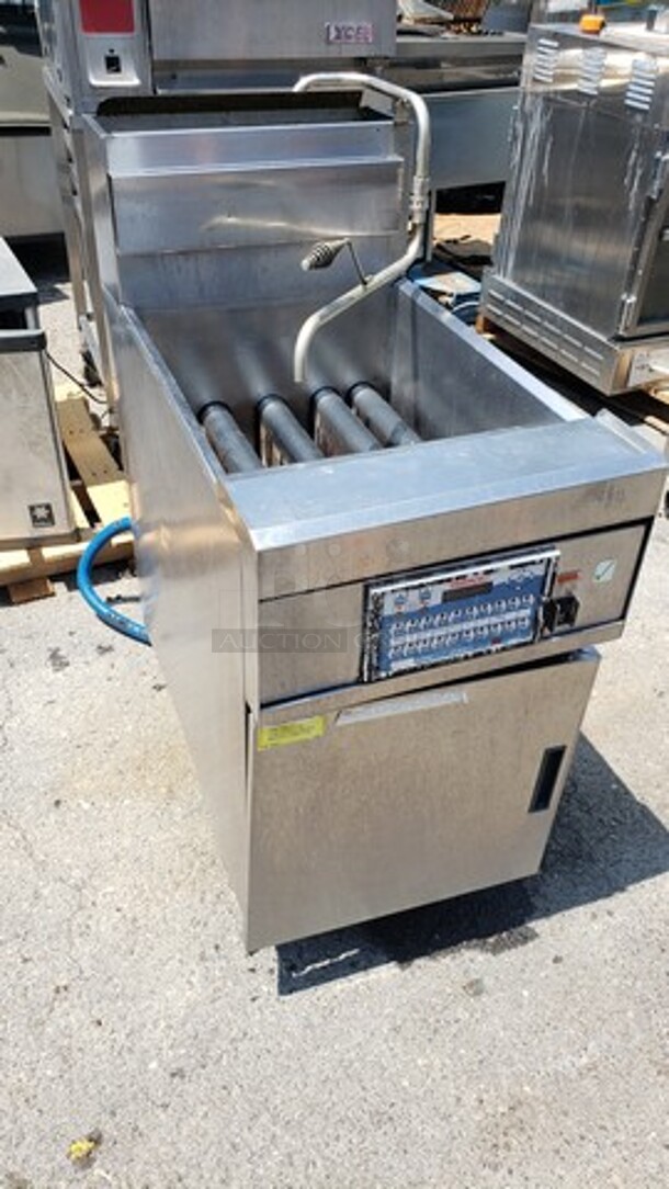 Frymaster High Efficiency Common Cabinet Fryer w/ Filter! Natural gas! - Image 1 of 8