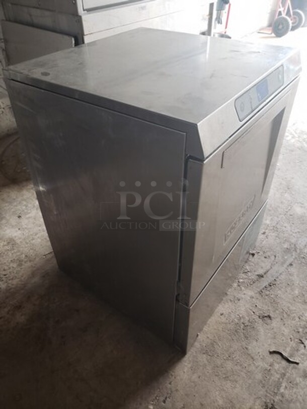 Hobart LXEH High Temp Rack Undercounter Dishwasher!

120/208 V
1 PH
60 Hz

208-240 V
3 PH - Image 4 of 6