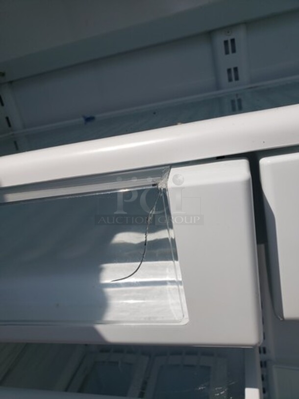 Beautiful Viking 36" Column Refrigerator! Very nice condition!

115 V
60 Hz
6.5 A - Image 4 of 6