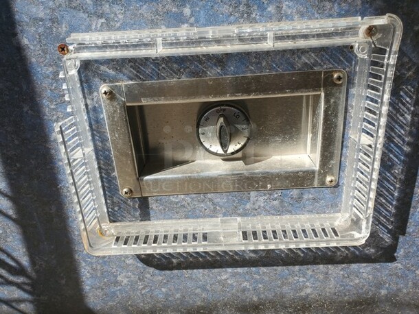 Duke HB4-1H/3C M 60" Hot/Cold Portable Buffet w/ (1) Hot Well & (3) Cold Sections, 115V/1PH, On Casters! - Image 4 of 7