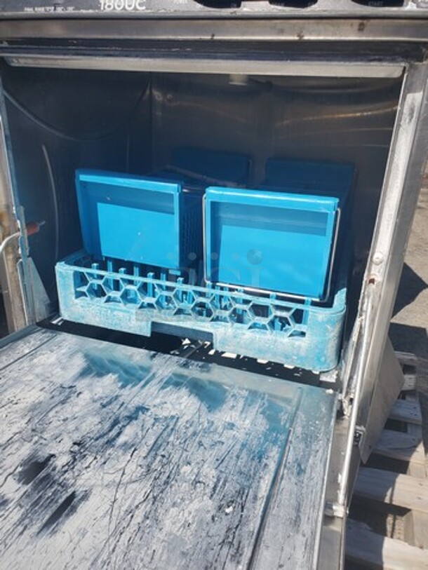 CMA 180UC Dishwasher Machine, Racks included! - Image 3 of 8
